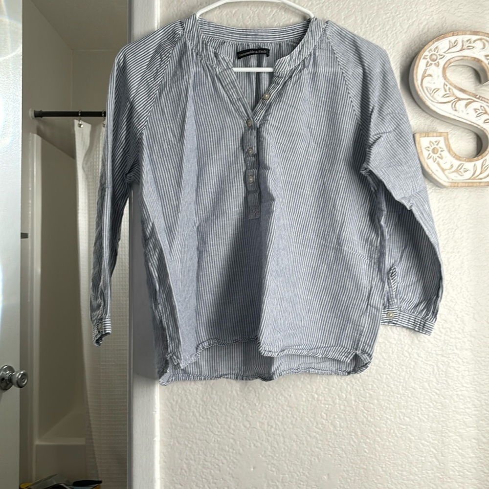Abercrombie &Finch Blouse